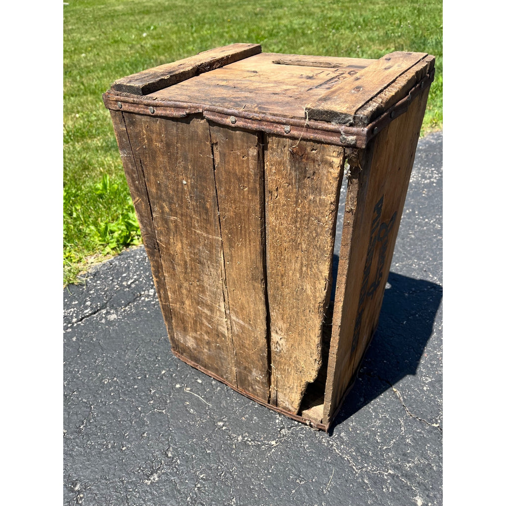RARE Vintage Jung Pilsner Beer Crate Random Lake Wisconsin Wis WI
