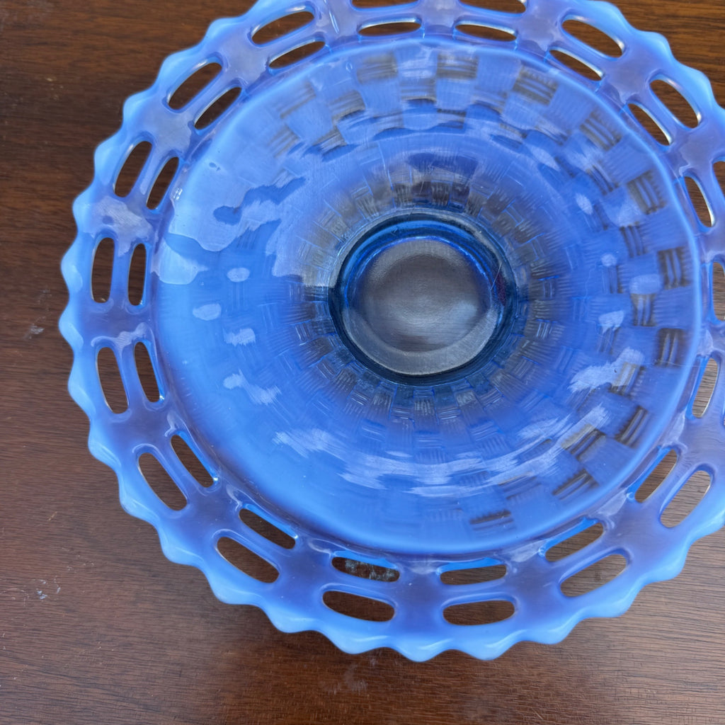 Fenton Periwinkle Blue Opalescent Basket Weave Lace Edge 7.5" Glass Plate