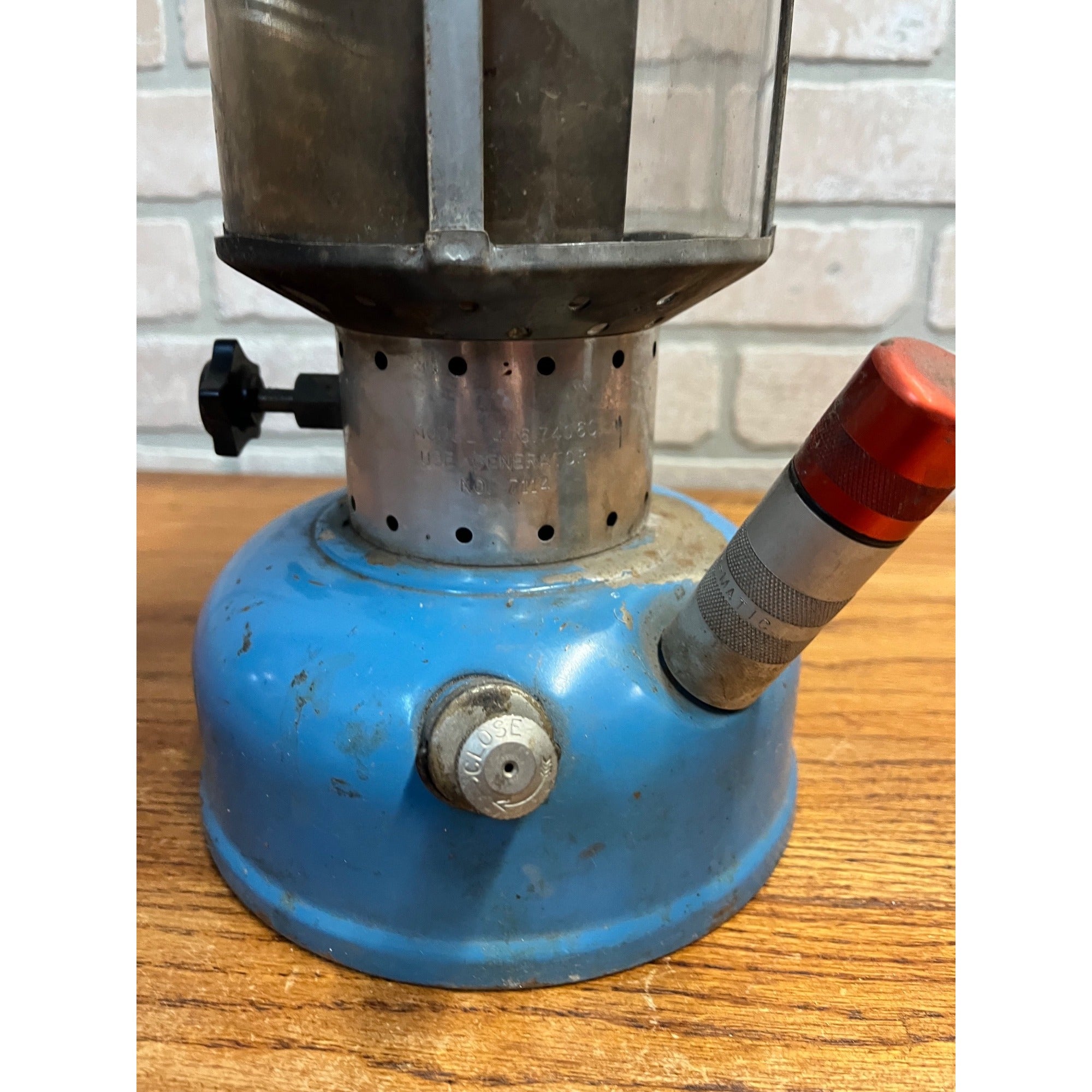 Vintage 1967 Sears Blue Camping Lantern 476-74060 w/ Pyrex Clear Glass Globe