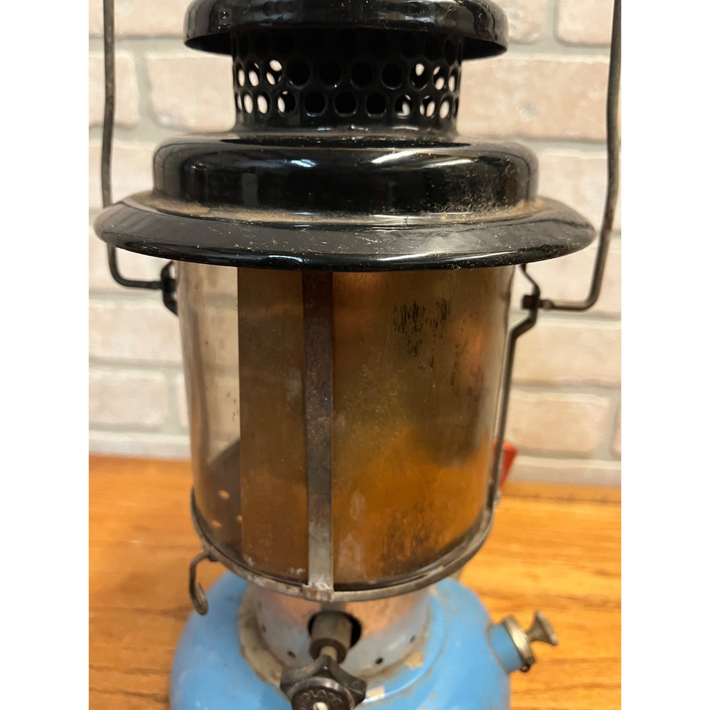 Vintage 1967 Sears Blue Camping Lantern 476-74060 w/ Pyrex Clear Glass Globe