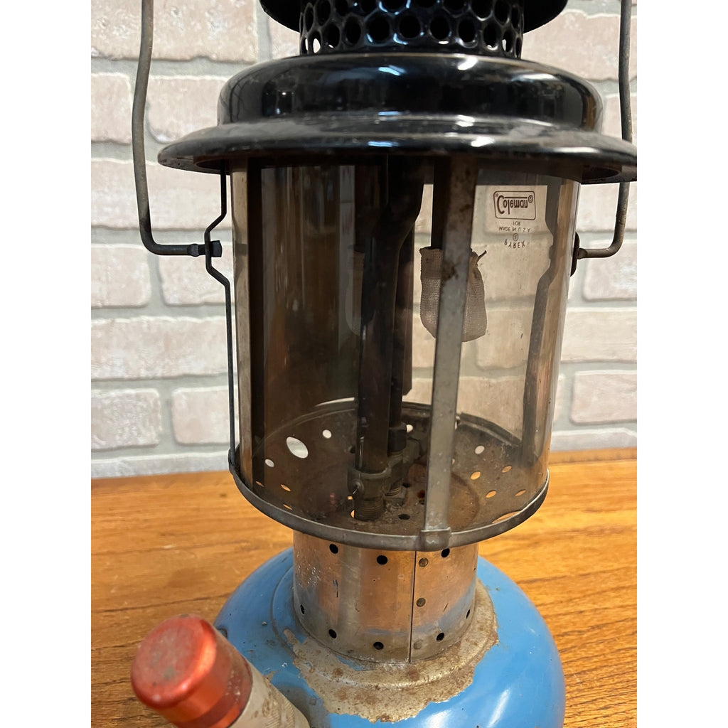 Vintage 1967 Sears Blue Camping Lantern 476-74060 w/ Pyrex Clear Glass Globe