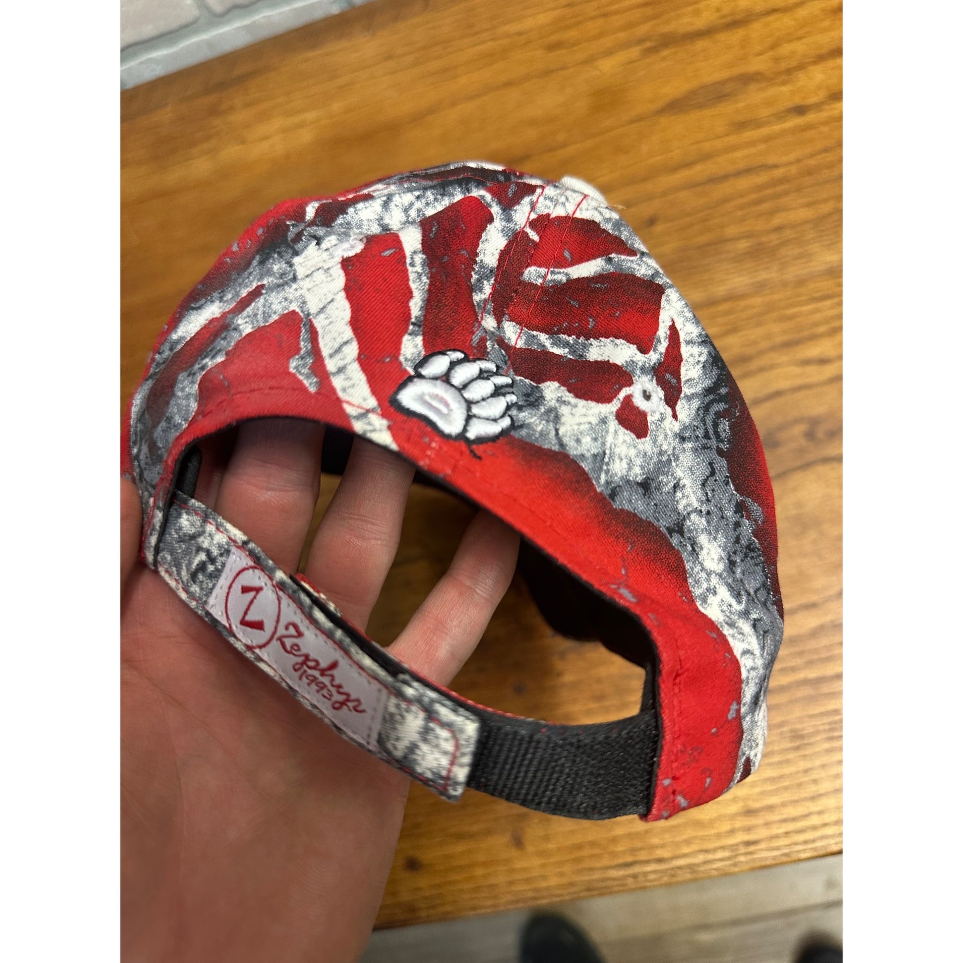 Zephyr Wisconsin Badgers Hat Baseball Style Crazy Red Camo Pattern Embroidered