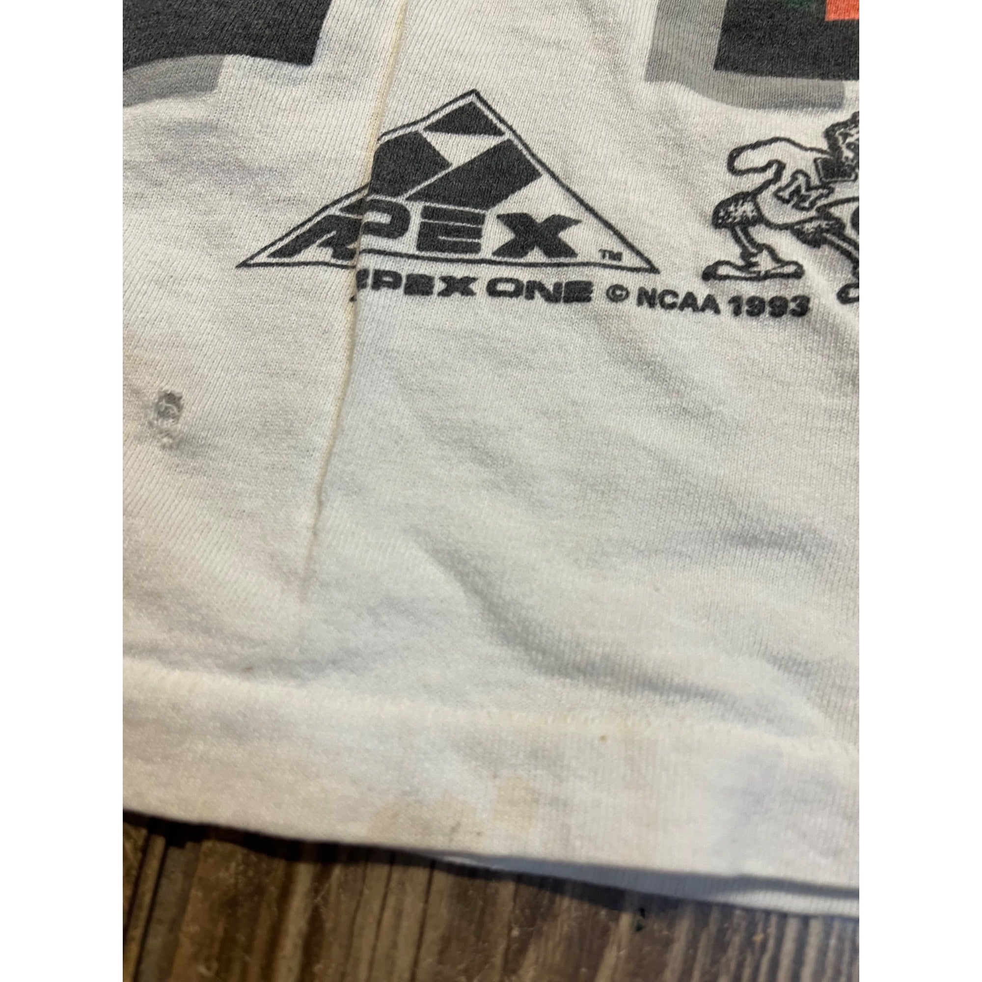 Vintage 90s Miami Hurricanes T-Shirt Mens XL NCAA Apex Single Stitch All Over Print