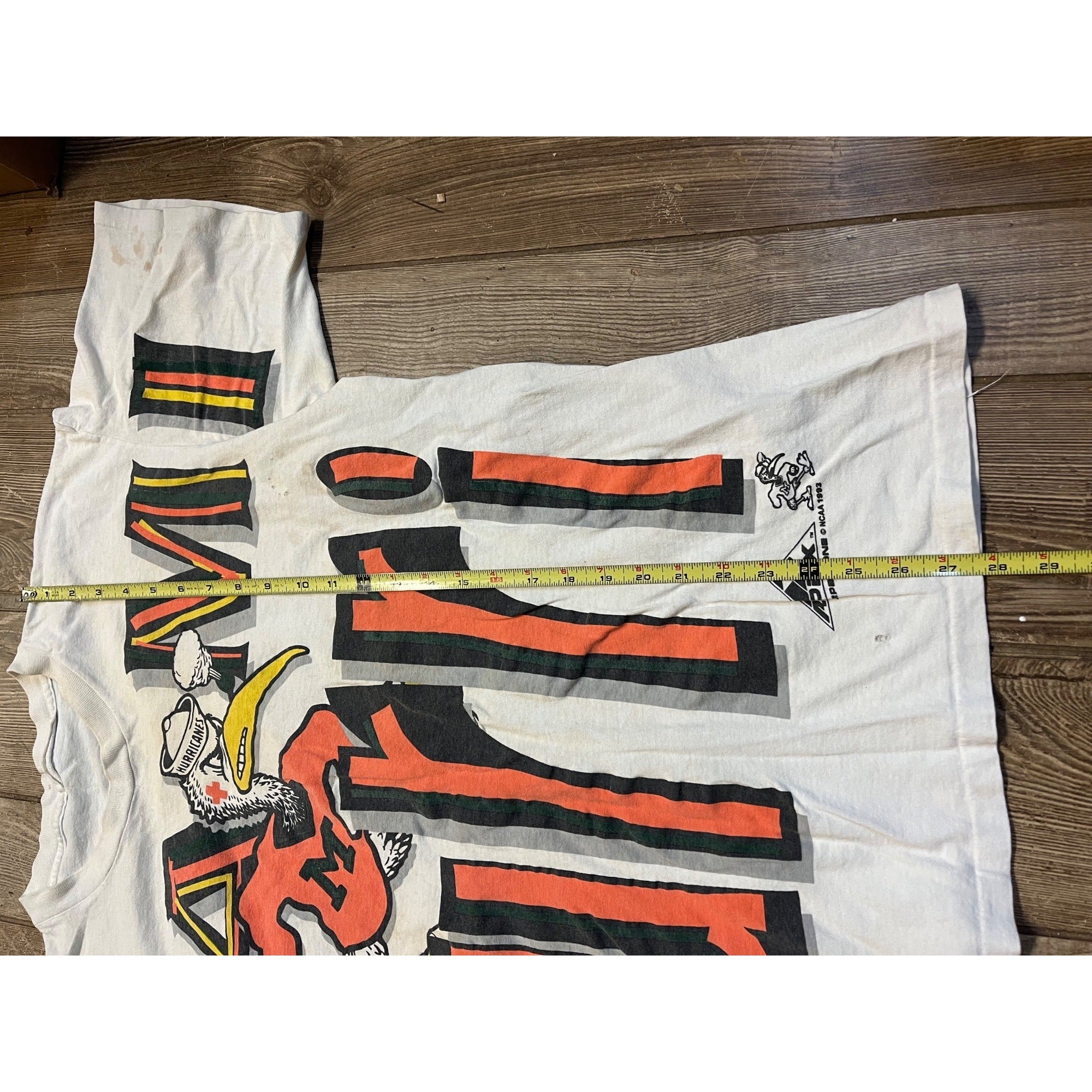 Vintage 90s Miami Hurricanes T-Shirt Mens XL NCAA Apex Single Stitch All Over Print