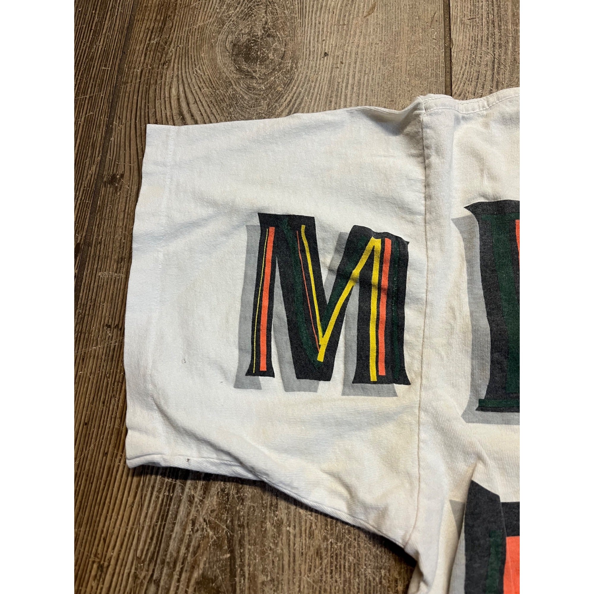 Vintage 90s Miami Hurricanes T-Shirt Mens XL NCAA Apex Single Stitch All Over Print