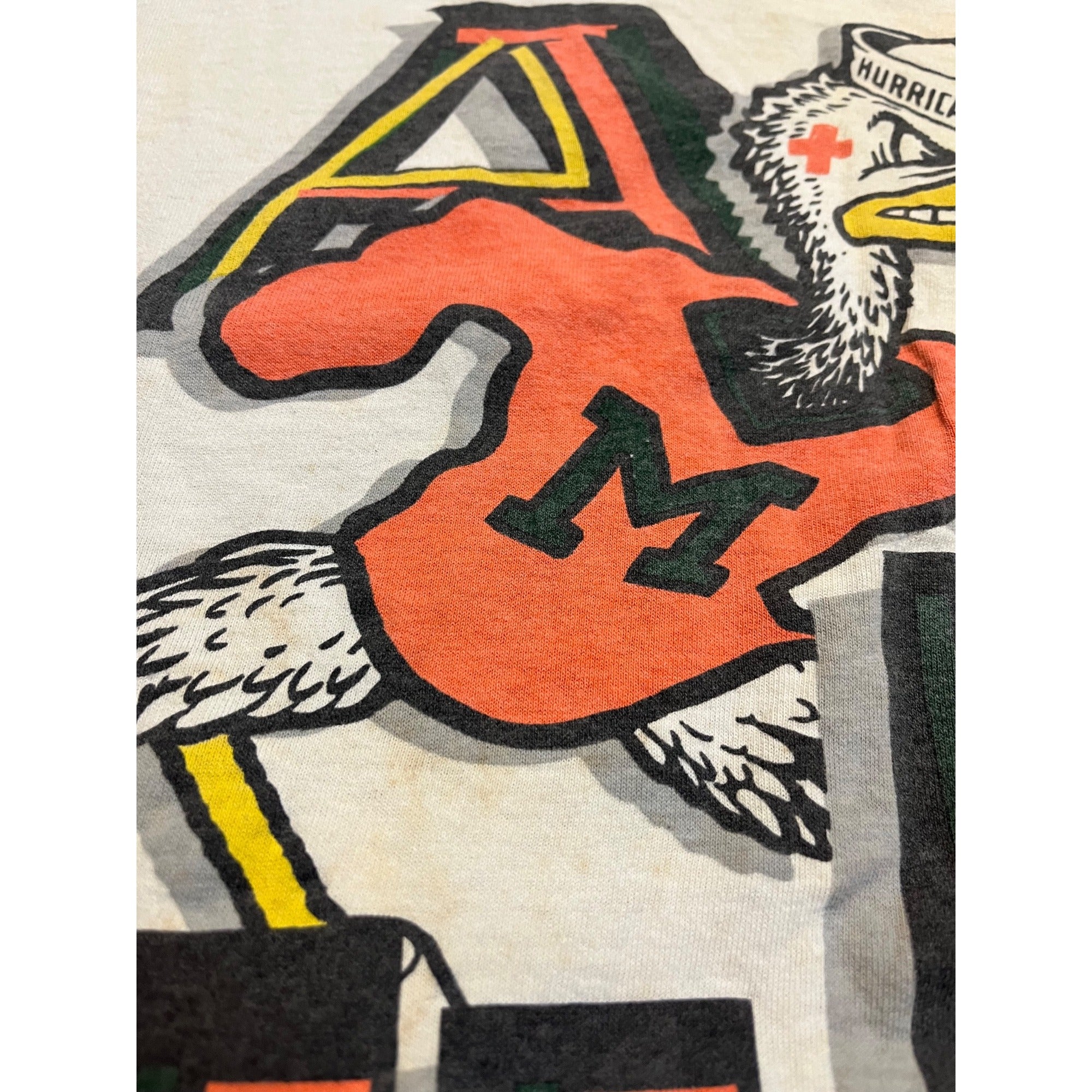 Vintage 90s Miami Hurricanes T-Shirt Mens XL NCAA Apex Single Stitch All Over Print
