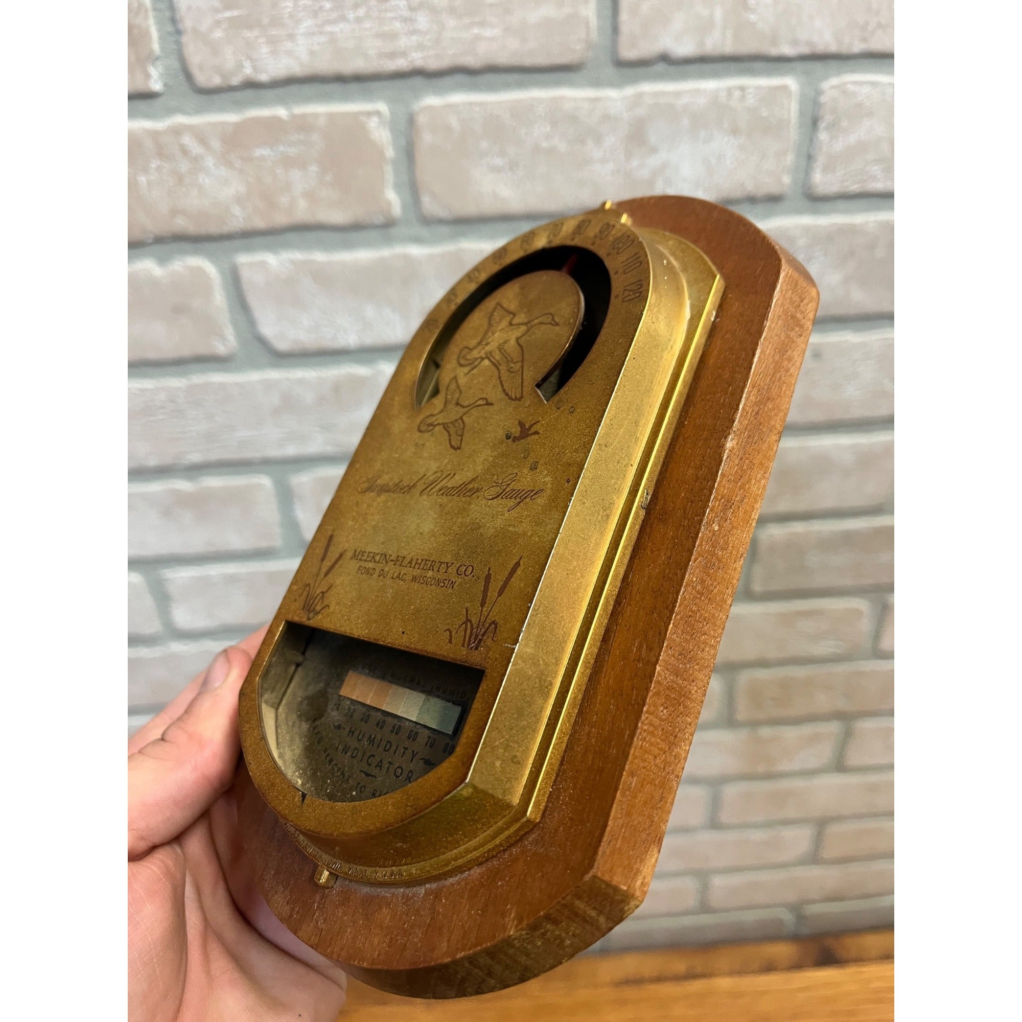 Vintage Vernco Gunstock Gifts Solid Walnut Weather Gauge Meekin-Flaherty Co. Fond du Lac, WI The Vernon Company