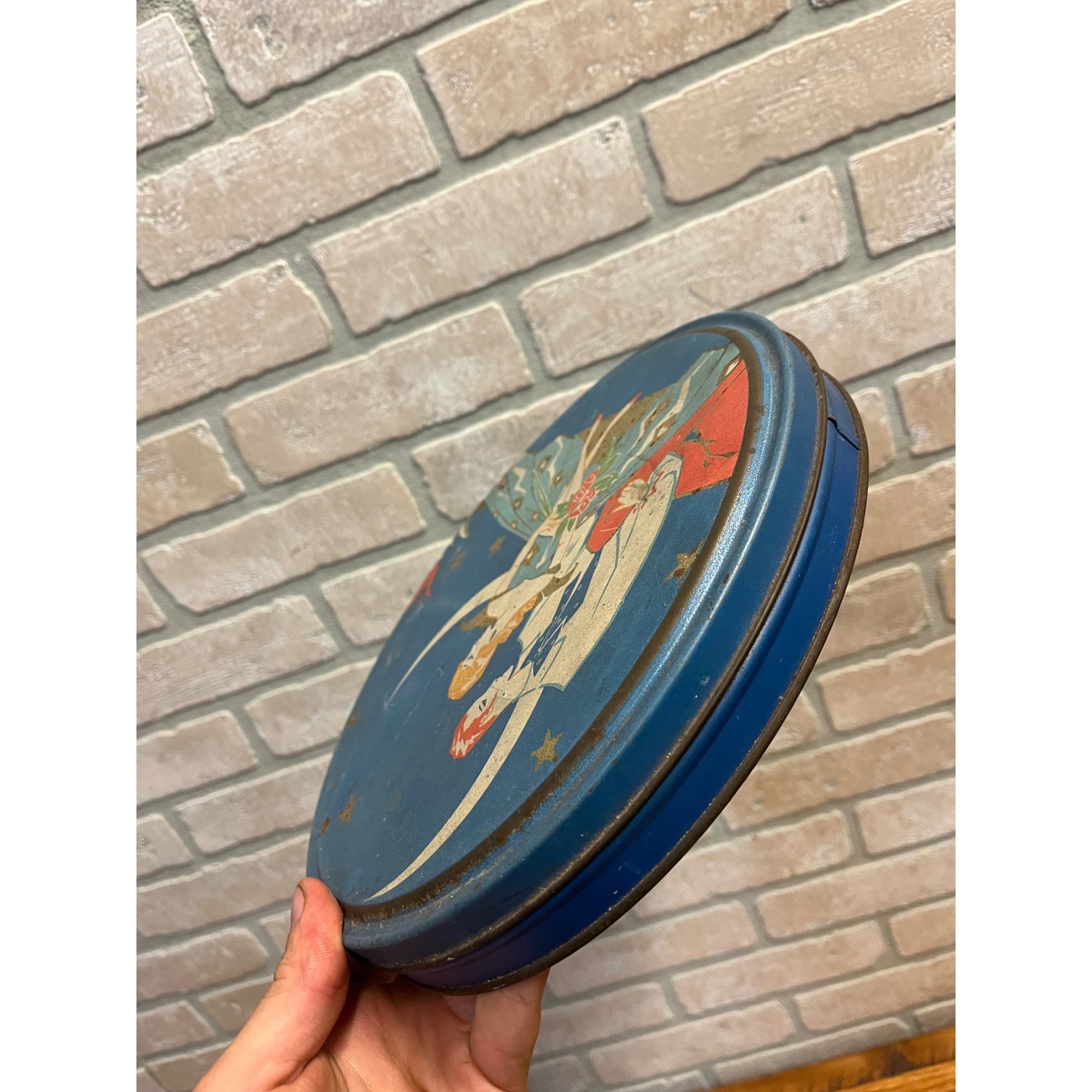 Vintage 1930s Queen Anne Candy Art Deco Nouveau Container Tin Advertising Litho