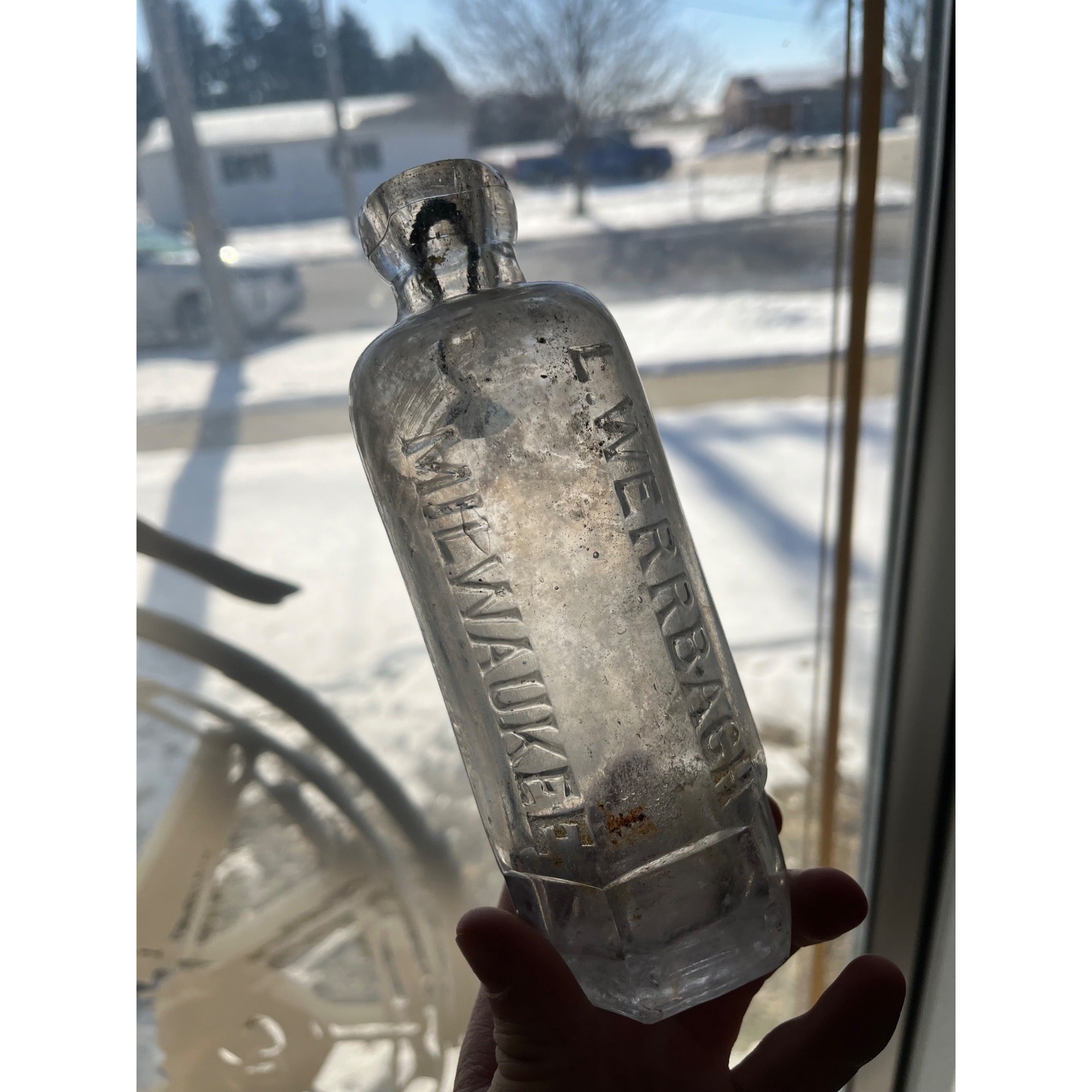 L. Werrbach c1890s Milwaukee Wis Embossed Soda Bottle Blob Top Hutchinson