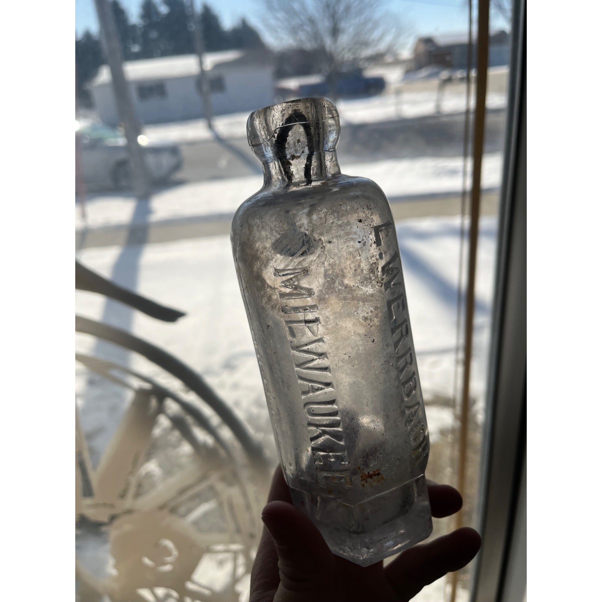 L. Werrbach c1890s Milwaukee Wis Embossed Soda Bottle Blob Top Hutchinson