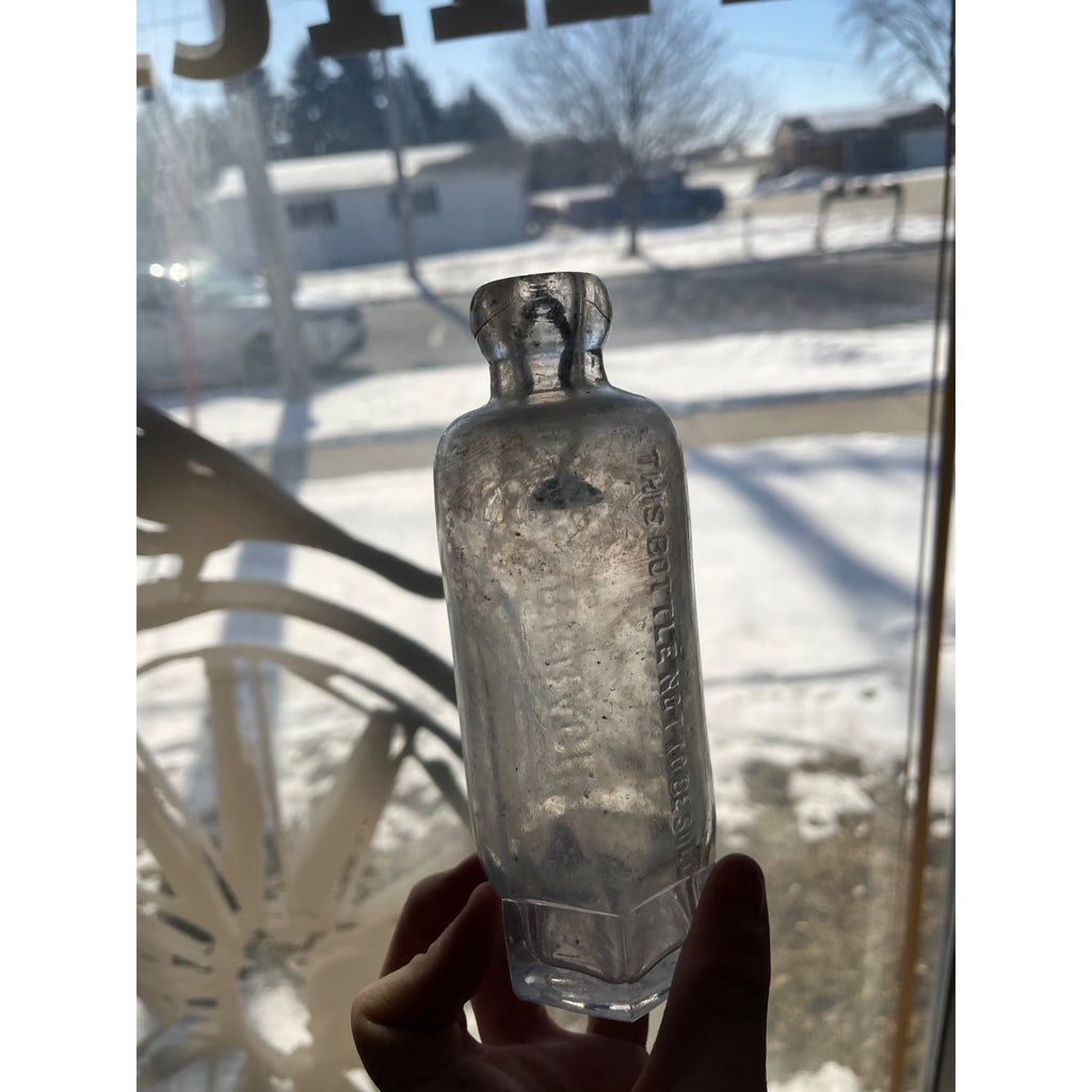 L. Werrbach c1890s Milwaukee Wis Embossed Soda Bottle Blob Top Hutchinson