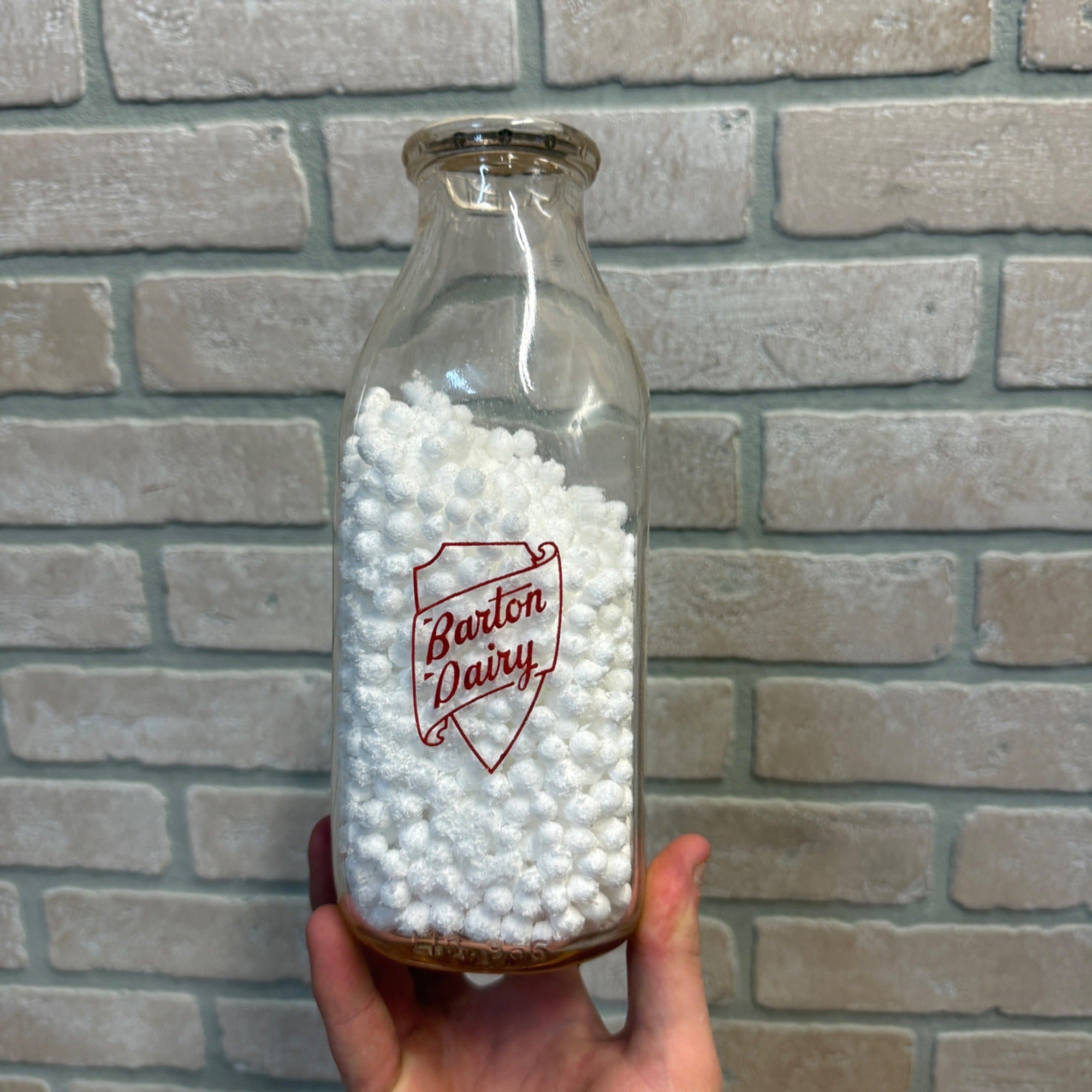 Vintage Barton Dairy Wisconsin WI Wis ACL Quart Milk Bottle RARE