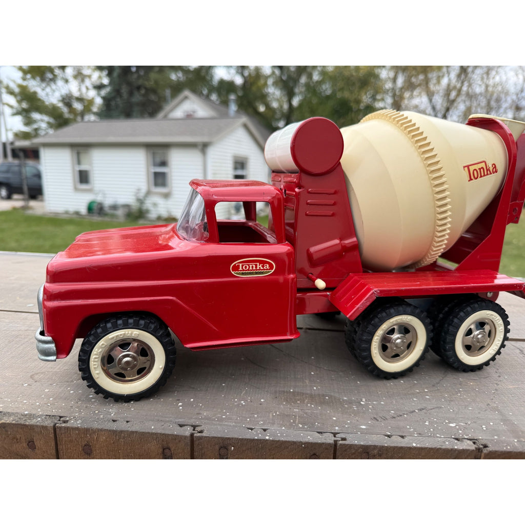Vintage Tonka Cement Mixer Truck Red No. 620 Pressed Steel Toy