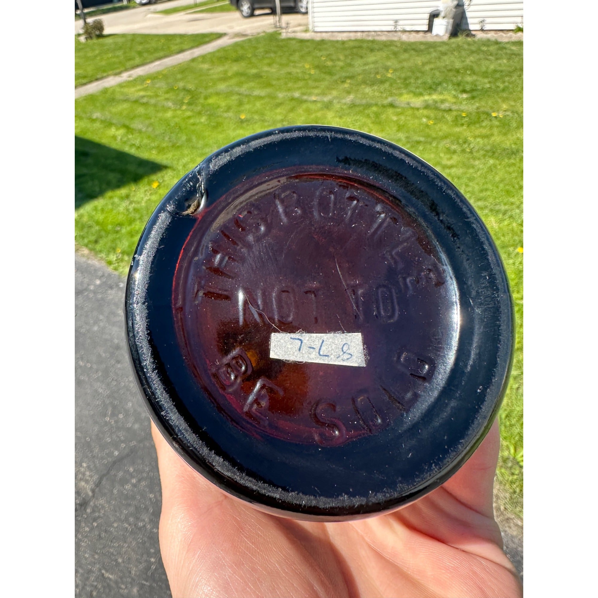 Pre-Prohibition Bosch Brewing Co. Amber Lake Linden Michigan Beer Bottle Blob