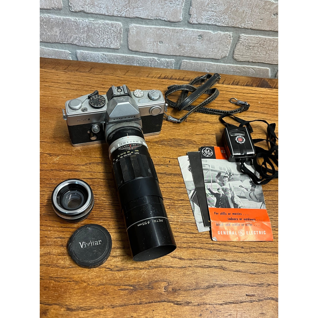 Vintage Petri FT II SLR 35mm Film Camera w/ GE Exposure Meter