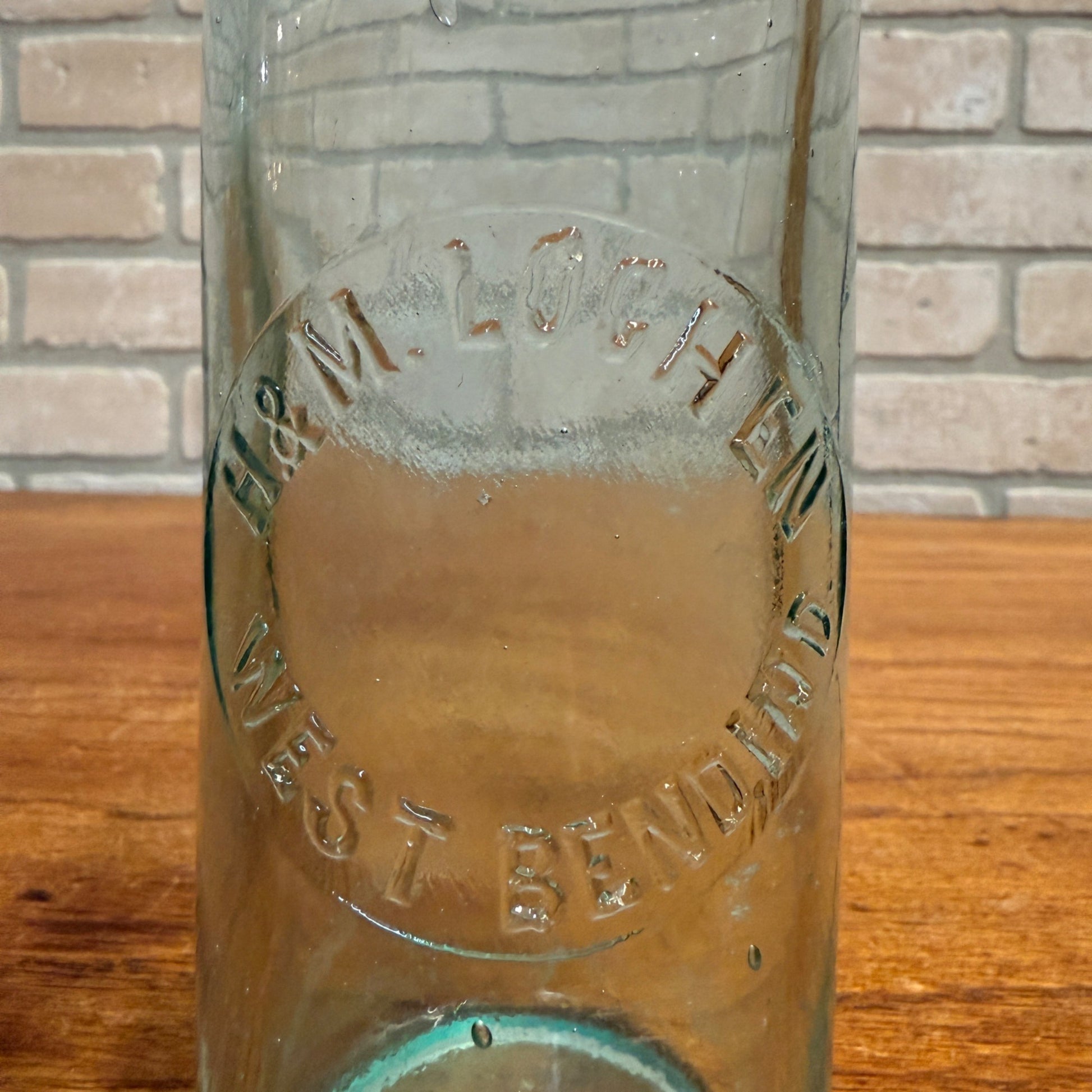 RARE Antique H&M Lochen -- West Bend, Wis -- Hutchinson Soda Blob Bottle WI