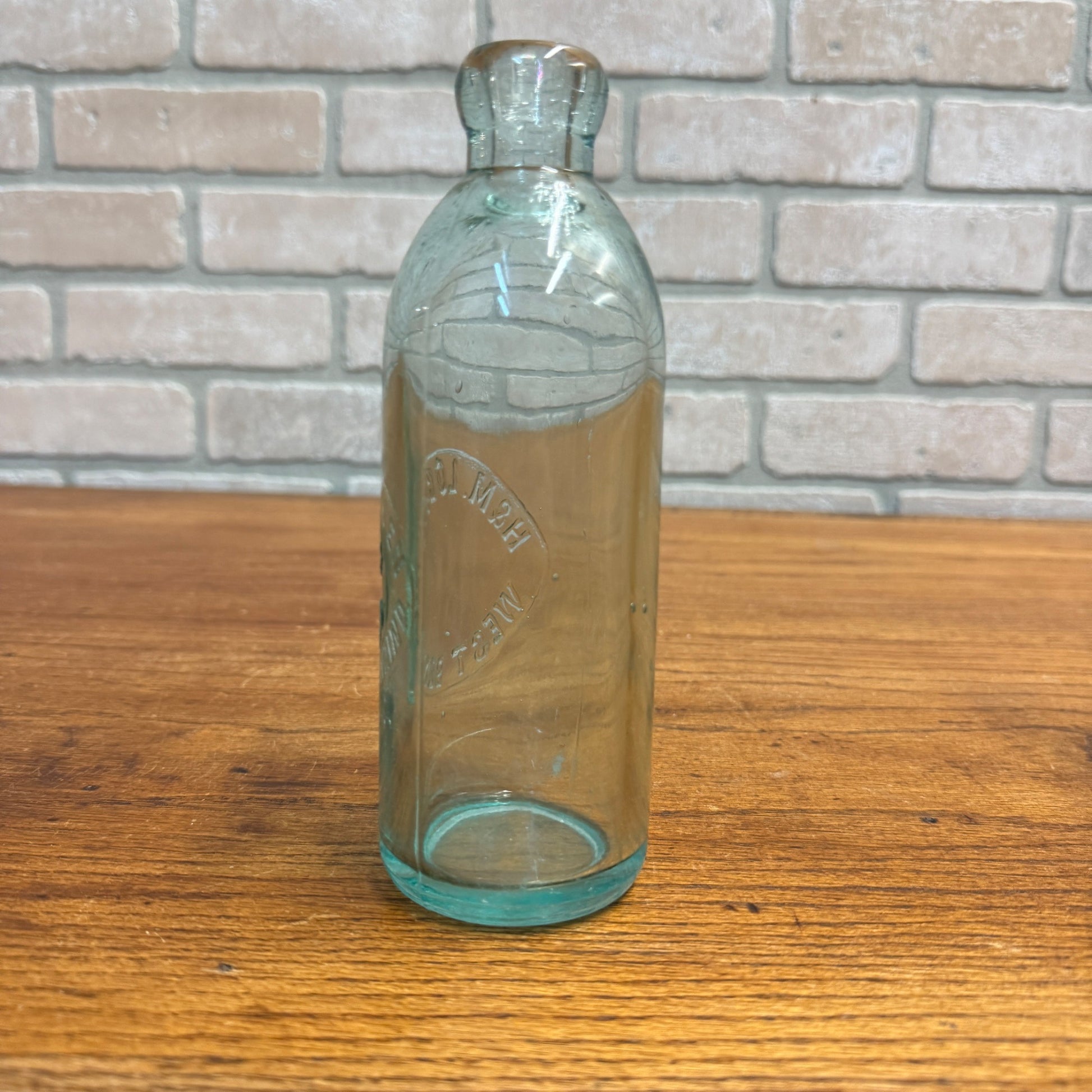 RARE Antique H&M Lochen -- West Bend, Wis -- Hutchinson Soda Blob Bottle WI