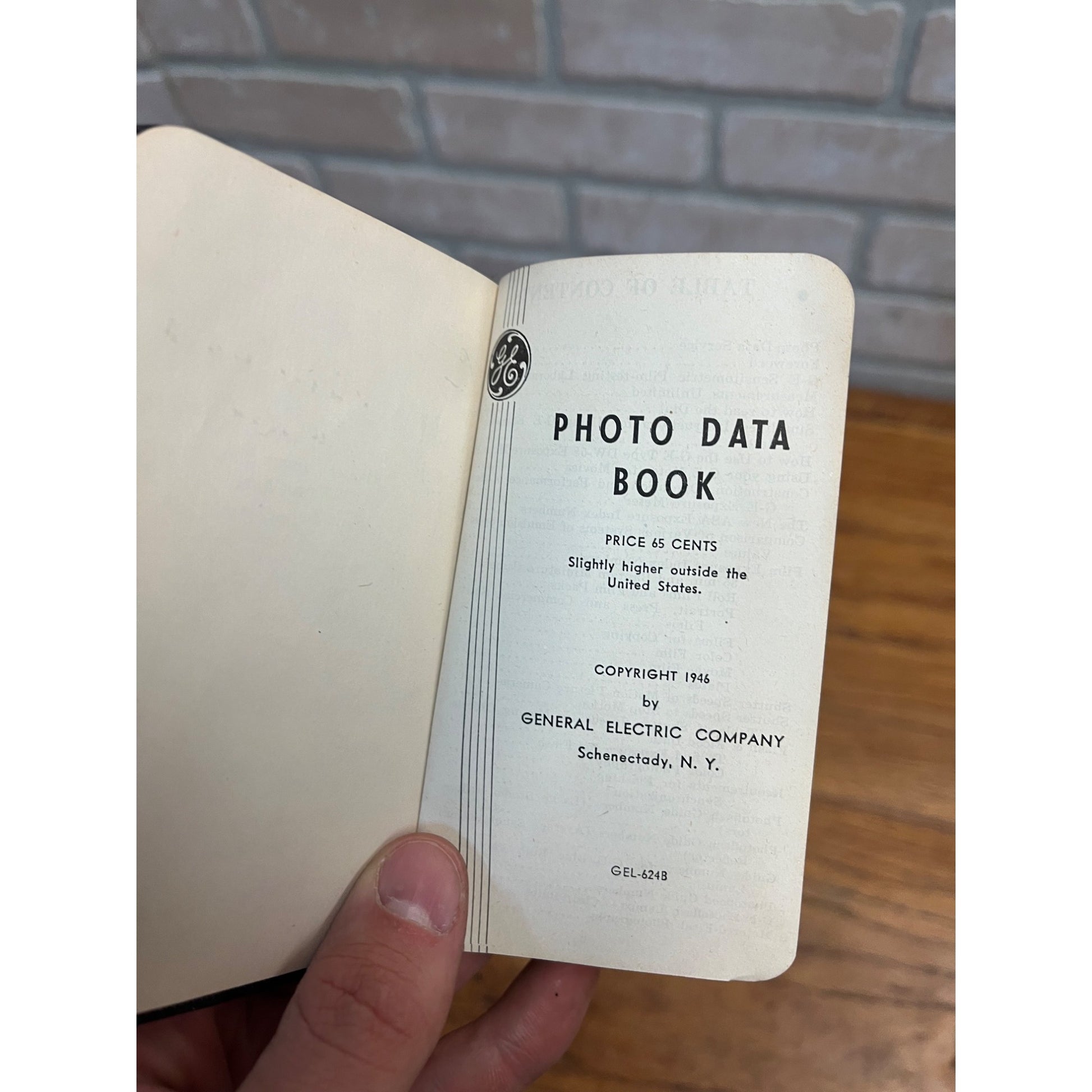 Vintage Eastman Kodak No. 2 Brownie Box Camera - Untested