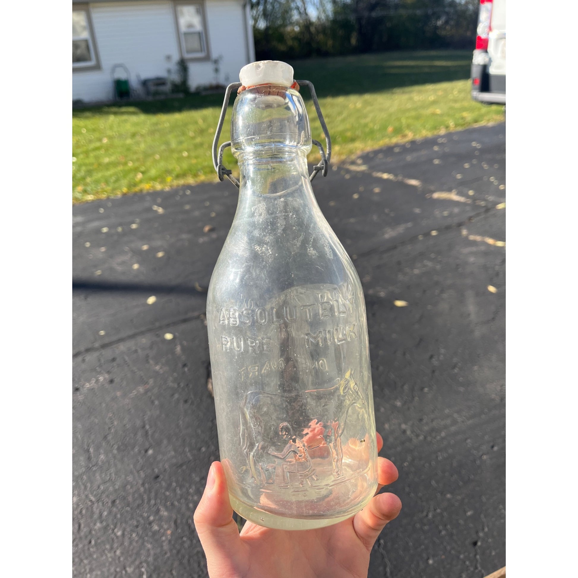 Vintage 1965 Thatchers Dairy Quart Milk Bottle Ceramic Lid Crownford China