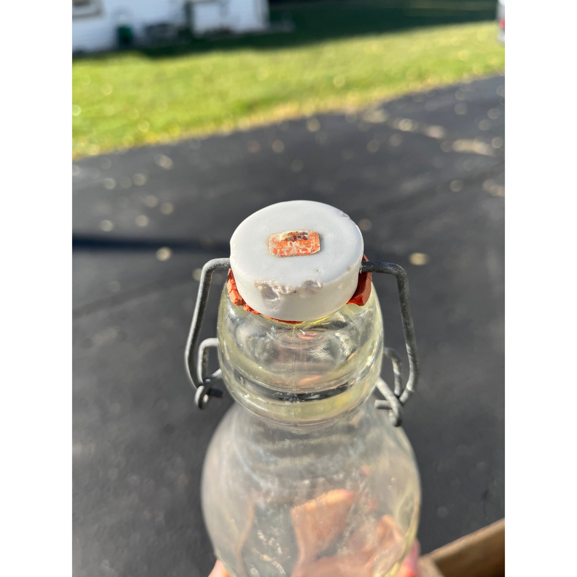 Vintage 1965 Thatchers Dairy Quart Milk Bottle Ceramic Lid Crownford China