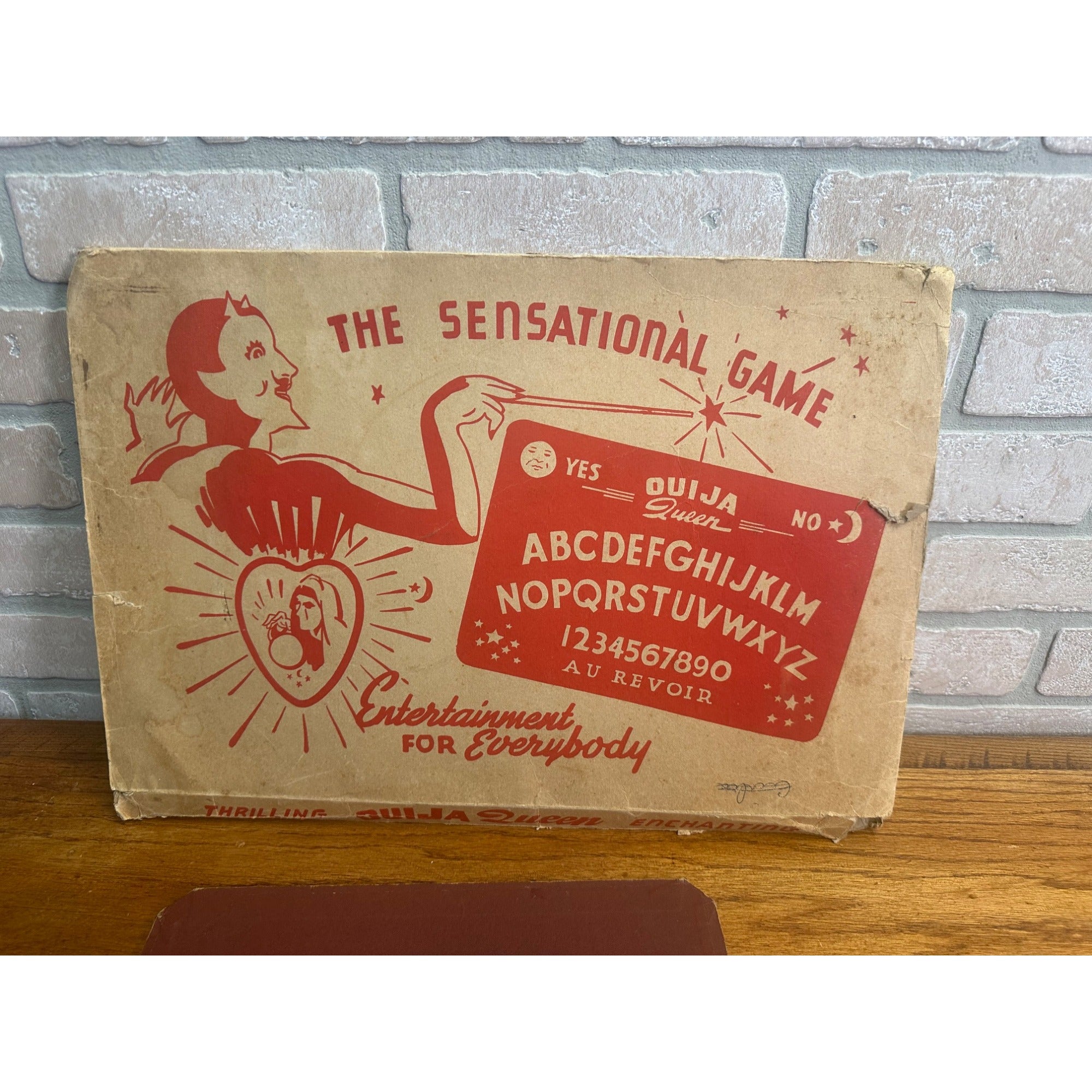 Vintage 1940s Queen Ouija Board + Box & Planchette Occult Witchcraft Spirits