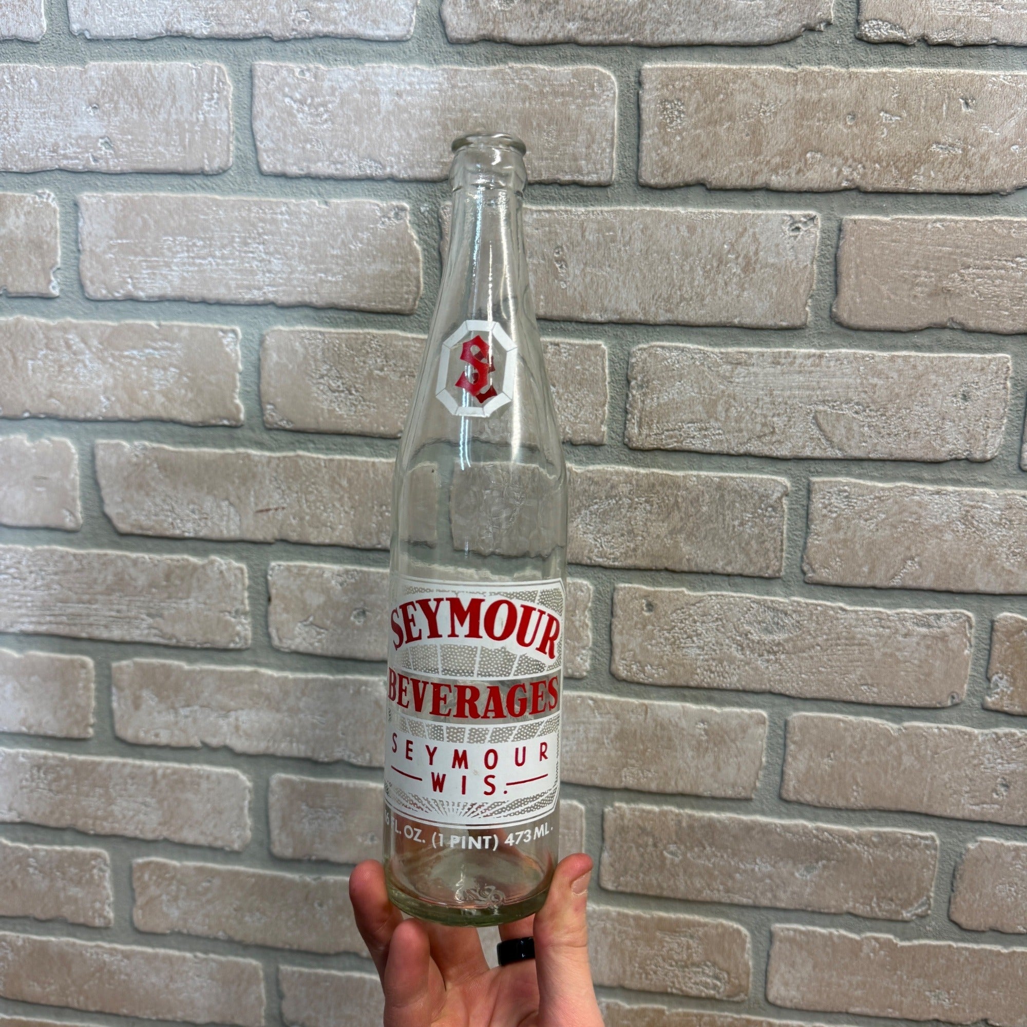 Vintage Seymour Beverages ACL 16oz Clear Glass Soda Bottle Wisconsin Wis WI