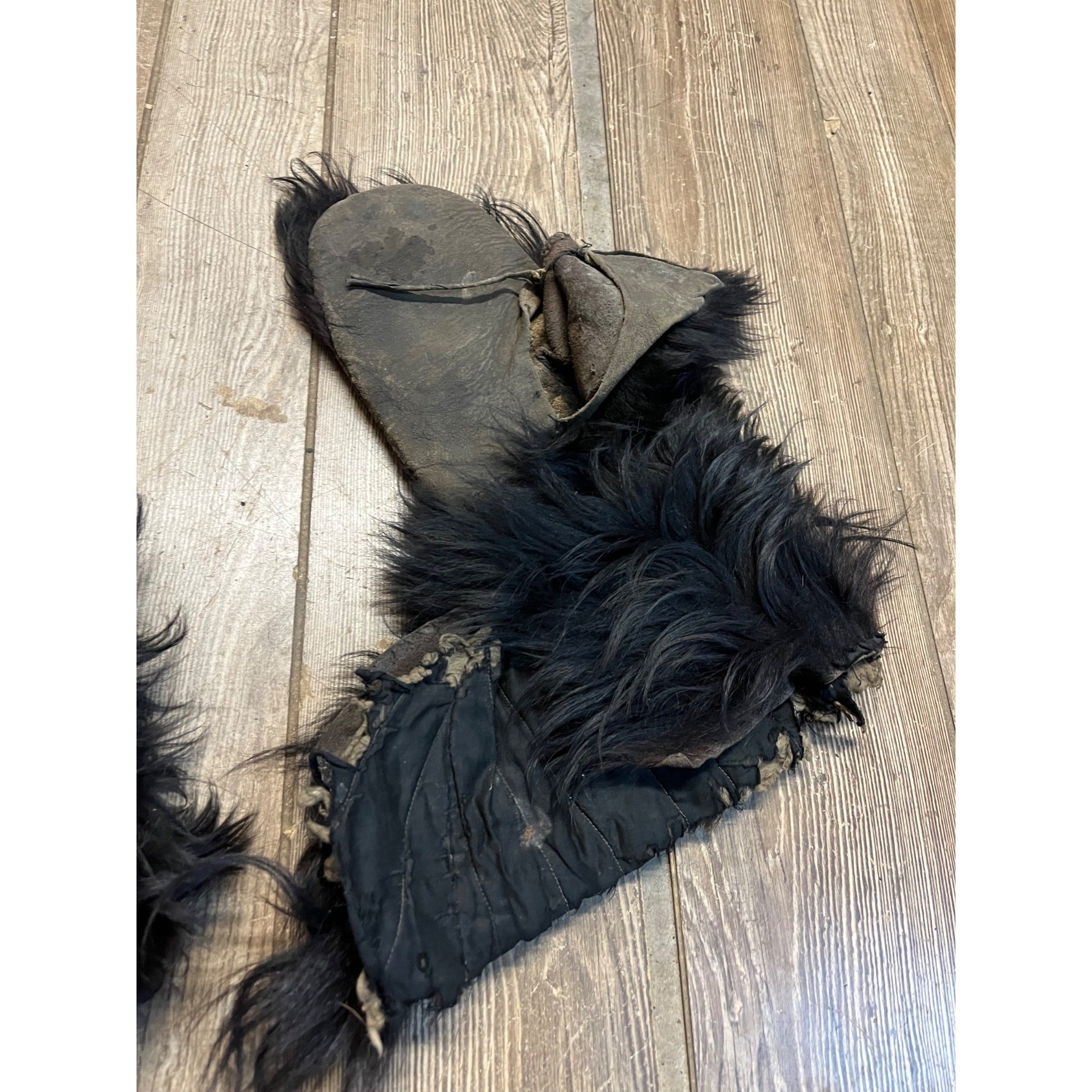 Vintage Bear Skin Fur Leather Gauntlet Mittens Lined Early 1900 Men's Gloves