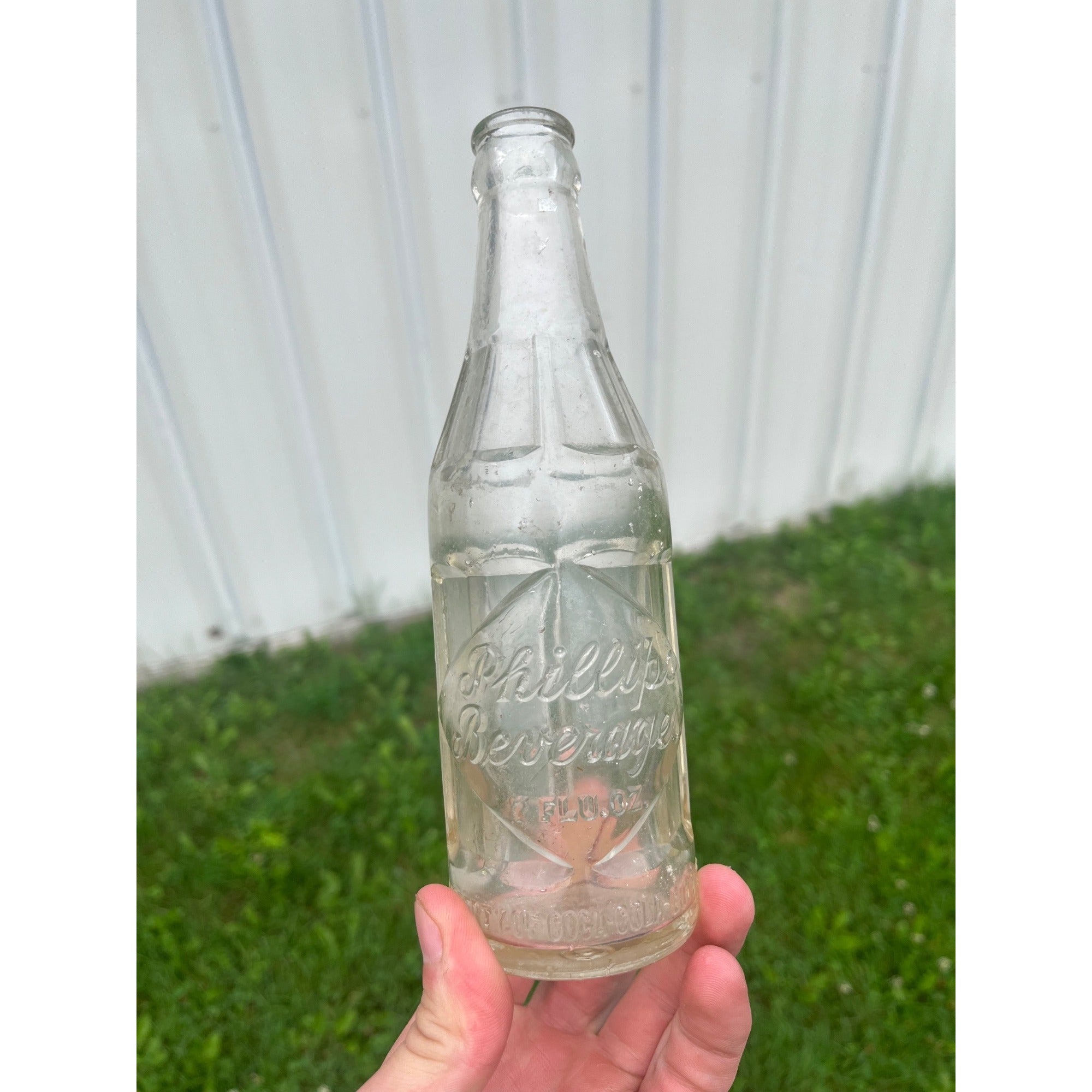 1930s Phillips Beverages Coca Cola Embossed Glass Soda Bottle 7 oz. Phillips WIS.