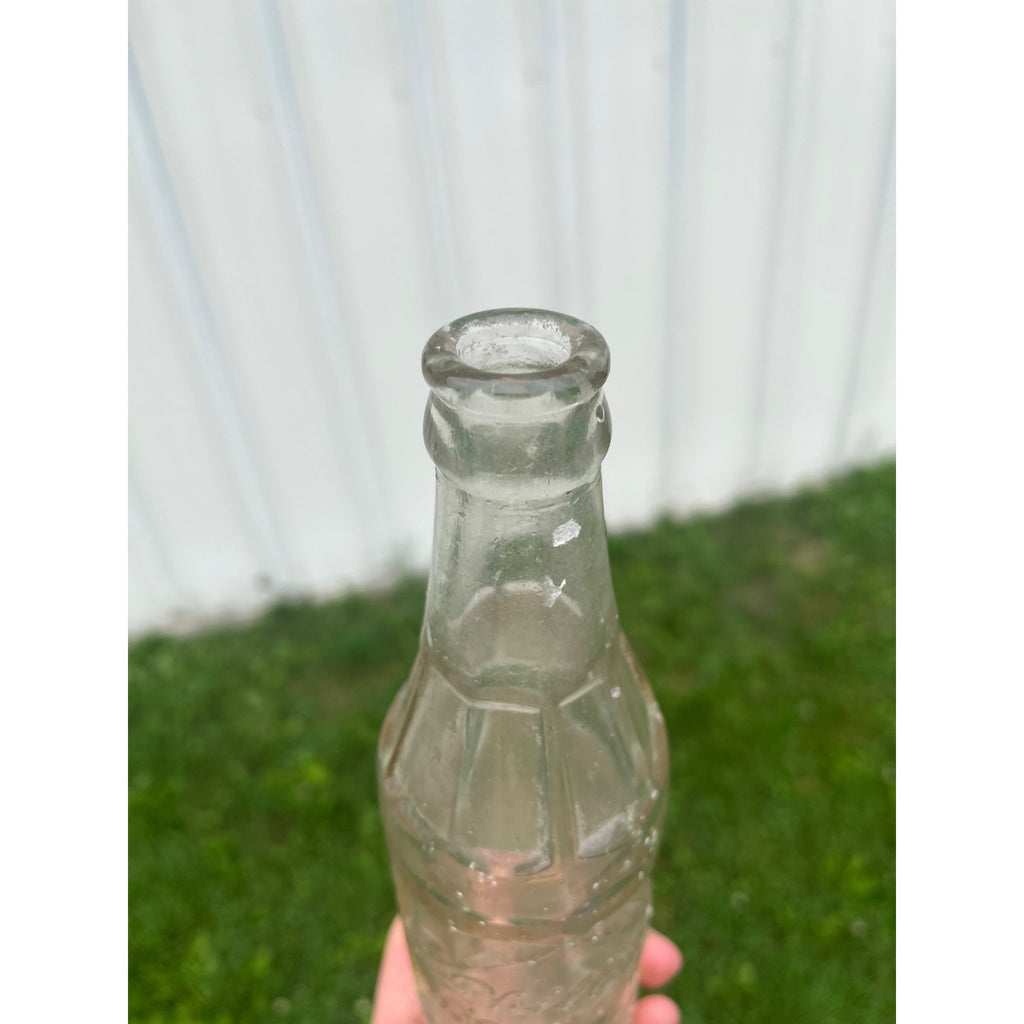 1930s Phillips Beverages Coca Cola Embossed Glass Soda Bottle 7 oz. Phillips WIS.