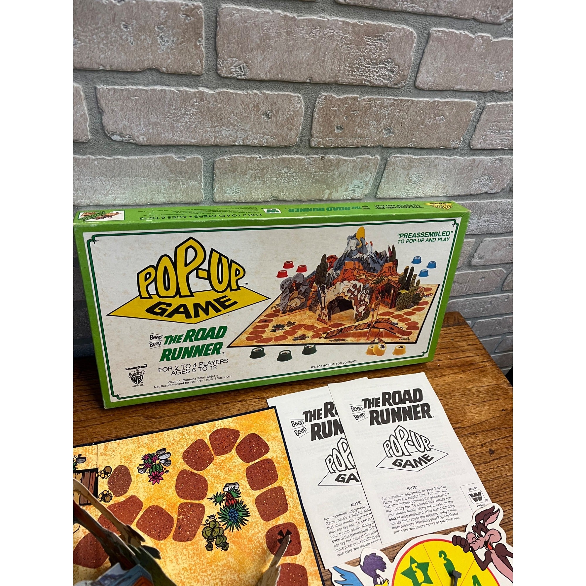 Vintage 1982 Road Runner Pop Up Board Game Warner Bros Looney Tunes Complete