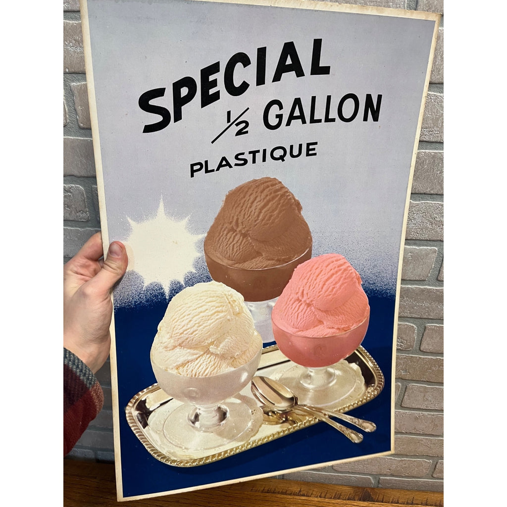 Vintage 1/2 Gallon Plastique Ice Cream Soda Fountain Advertisement Sign RARE