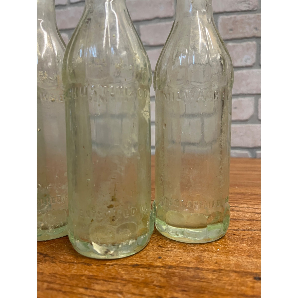 Vintage (4) E.L. Hustings Co Milwaukee Wis Soda Bottles Aqua Embossed