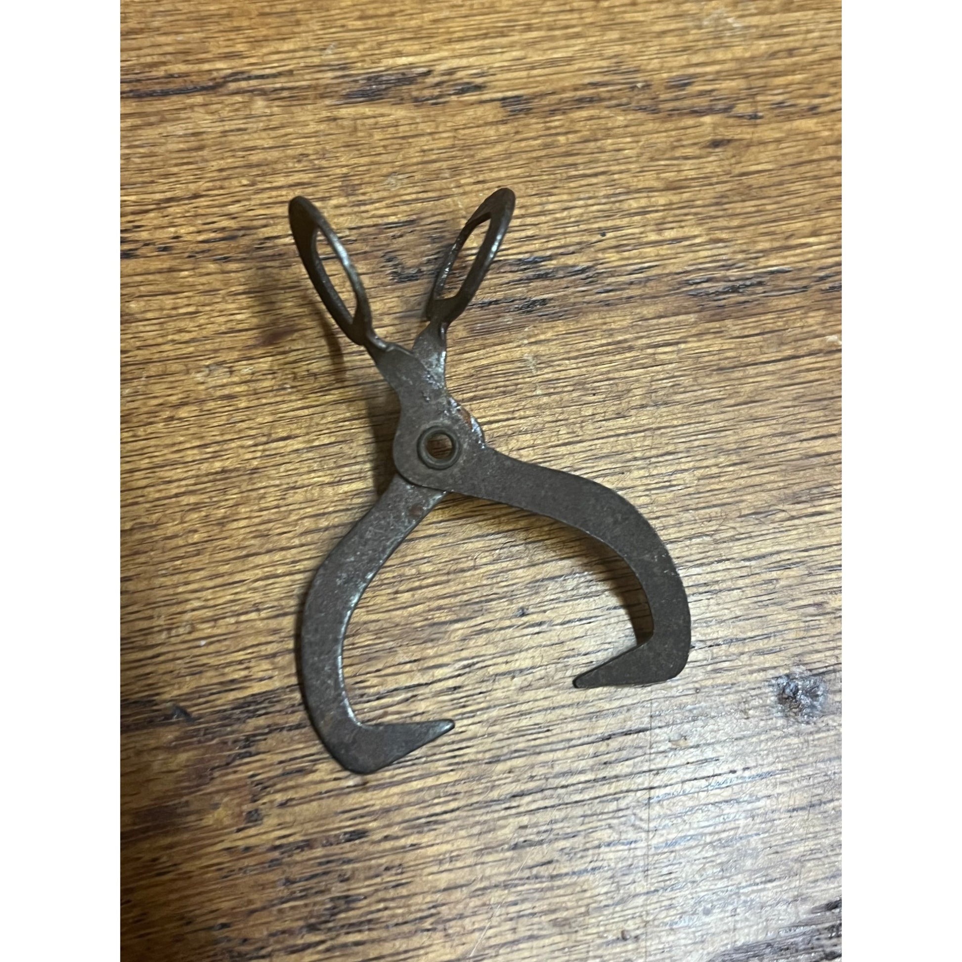 Vintage Small Toy Ice Carrying Tongs Miniature 2.25" Marx Polar Ice Truck