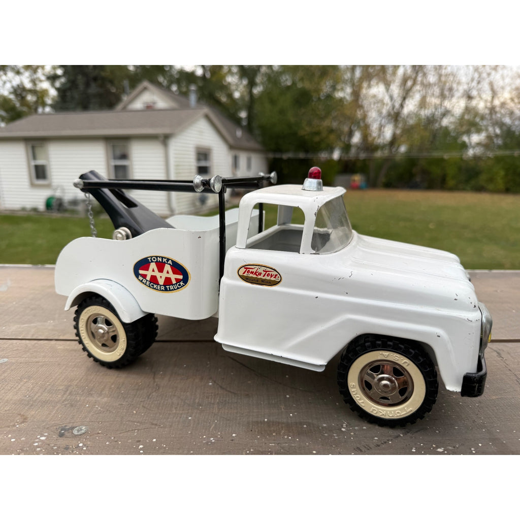 Vintage Tonka AA Wrecker Tow Truck Pressed Steel Toy