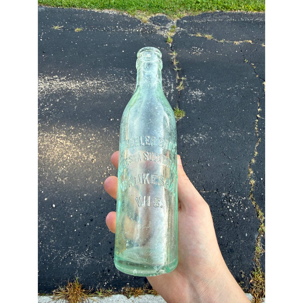Antique Wheeler Bros Waukesha Soda Water Co Wis Aqua Bottle Crown Top