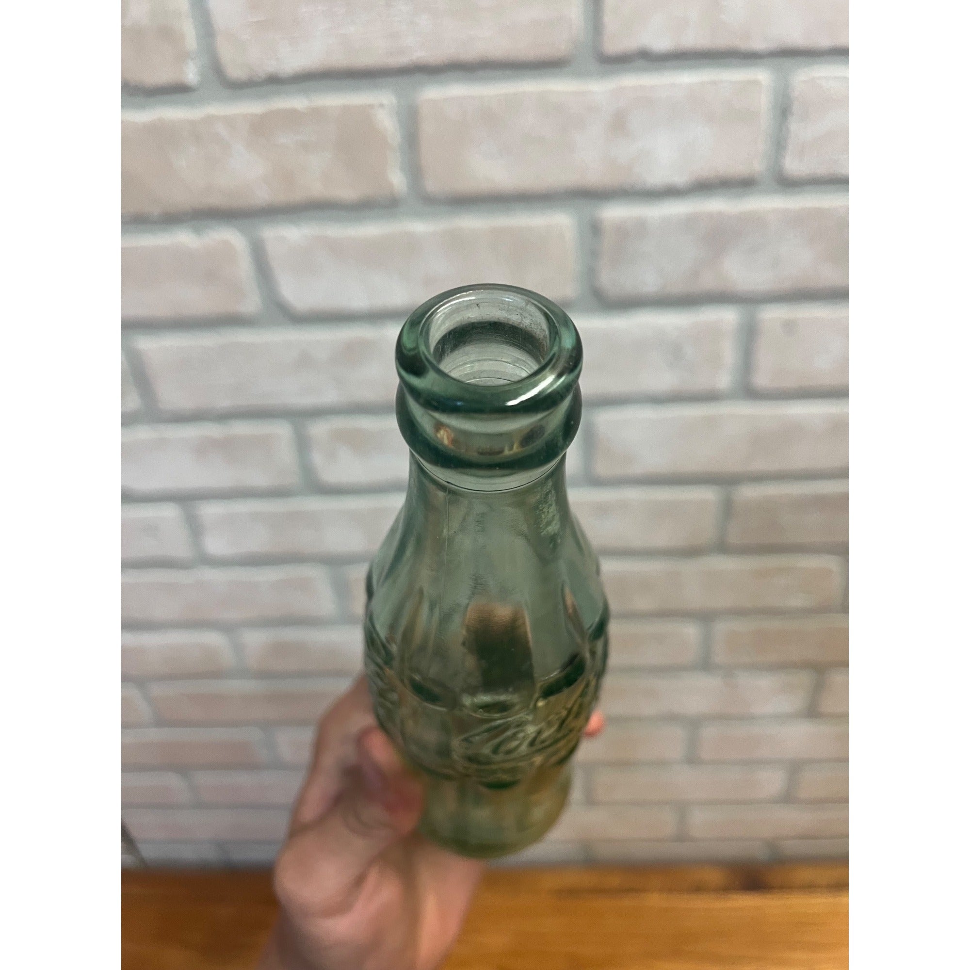 Vintage Oshkosh Wis Coca Cola Bottle 6 Fl Oz Blue Soda Bottle