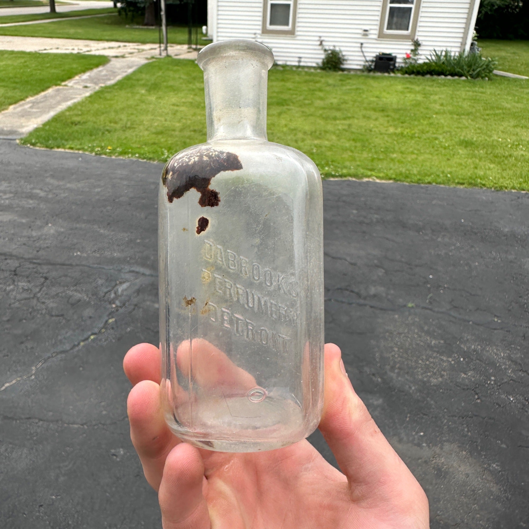 ANTIQUE DABROOKS PERFUMERY DETROIT APOTHECARY BOTTLE