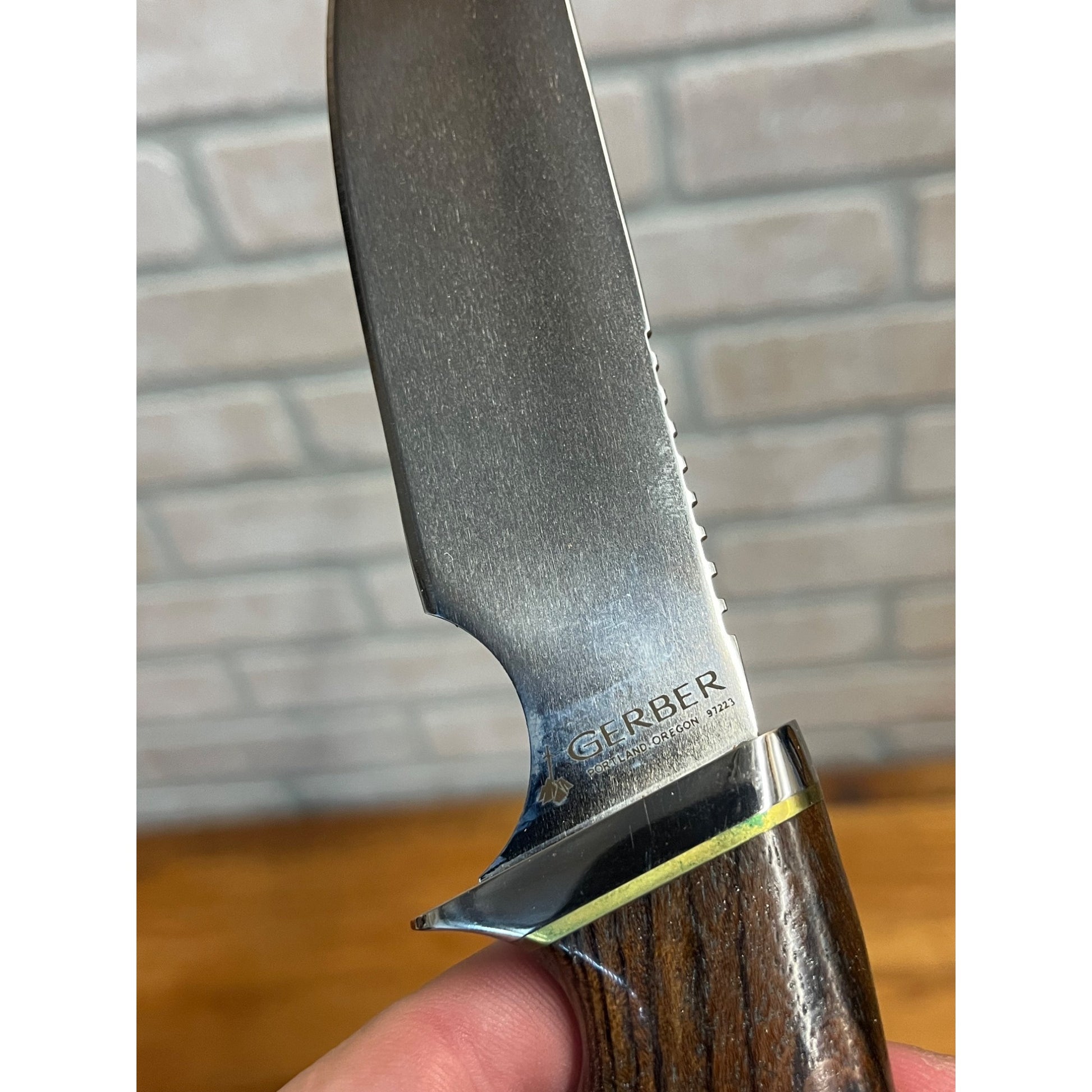 Gerber Model 525 "Mercury Marine" Presentation Knife w/ 525 Leather Sheath