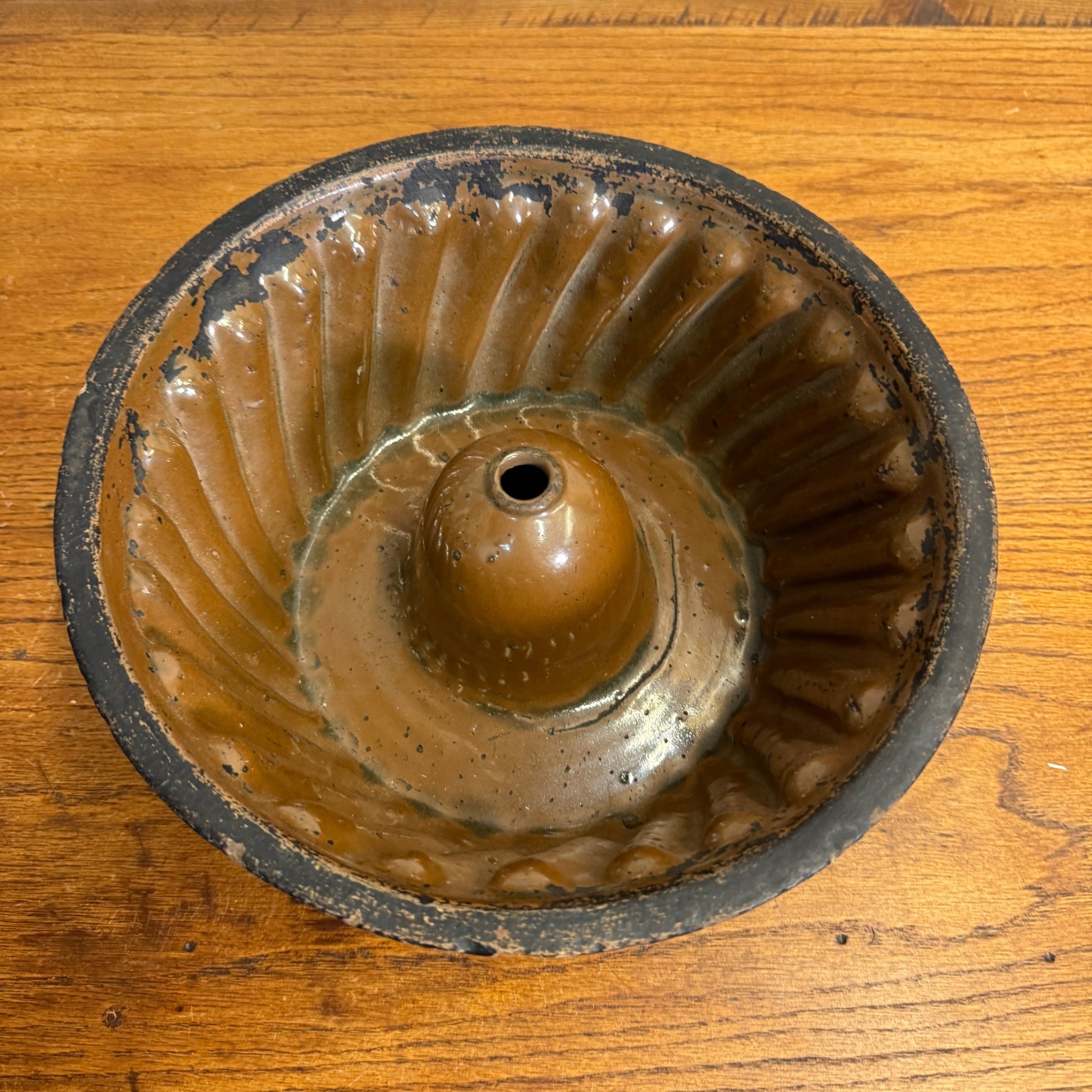 Antique Primitive 19th c. Redware Brown Stoneware Pottery Bundt Cake Pan 11"