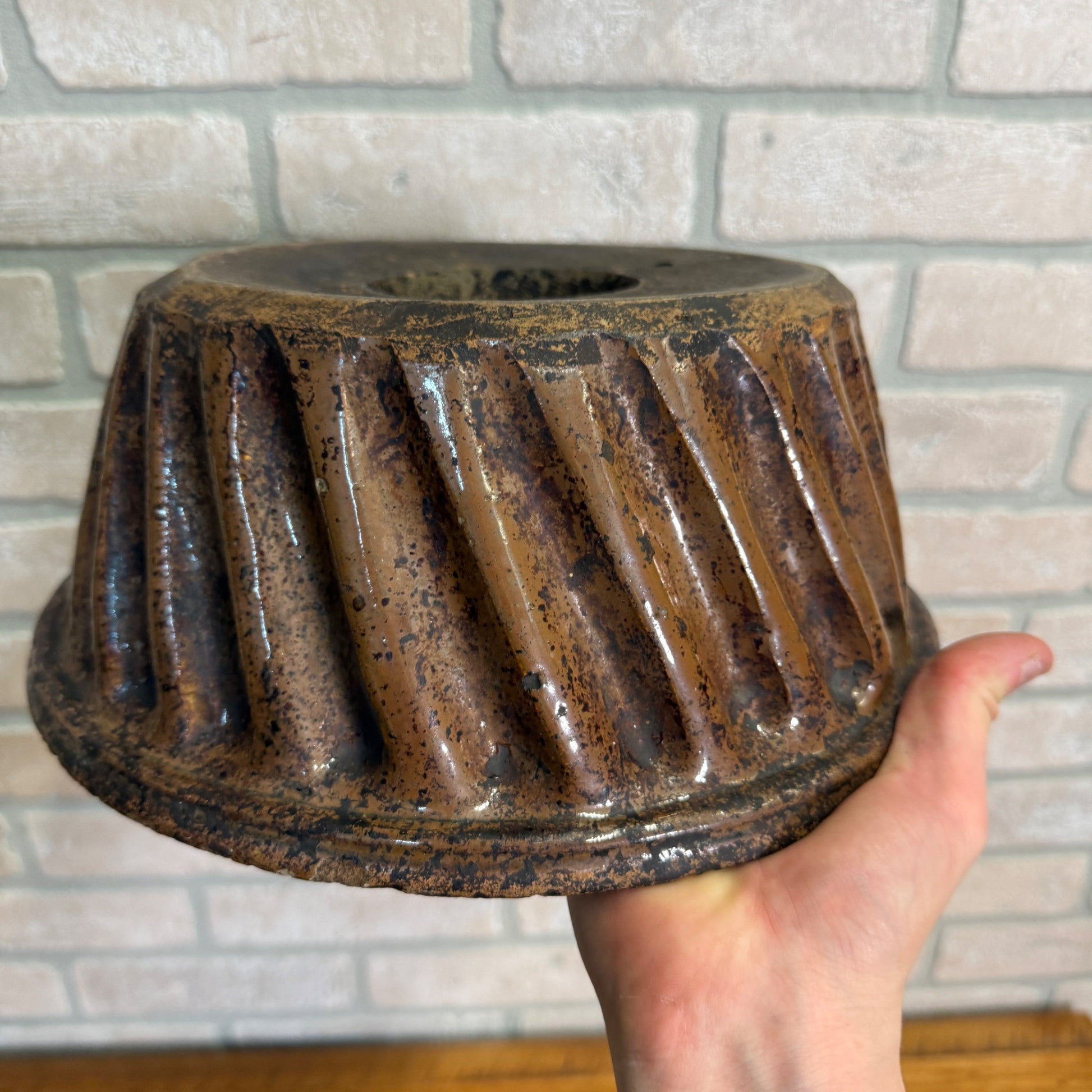 Antique Primitive 19th c. Redware Brown Stoneware Pottery Bundt Cake Pan 11"